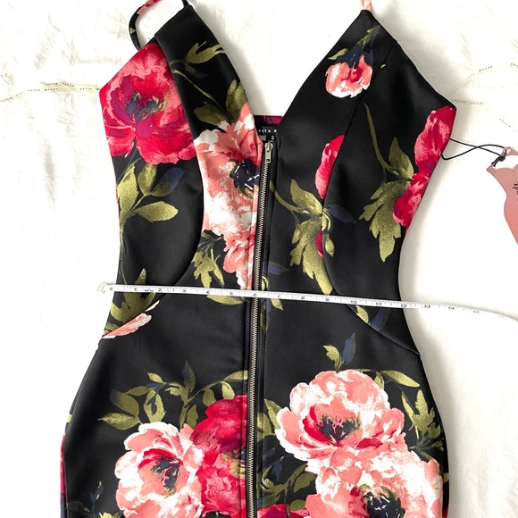 Haute Monde Pink Floral Bodycon Mini Dress - Picture 7 of 9